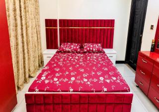 Secure 2BR Apartment near Karachi Airport with Lift & Parking - 7