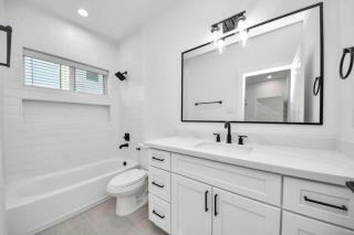 Gated 2BR & Private Kitchen Villa - 3