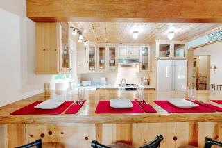 Sky High Cabin - 2