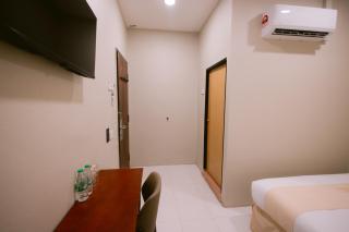 Rovers Hotel Kubang Kerian - 9