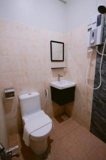 Rovers Hotel Kubang Kerian - 1