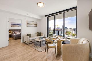 Chic Miami Retreat Stylish 2BR Gem for 5 - 0