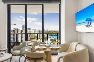 Chic Miami Retreat Stylish 2BR Gem for 5 - 0