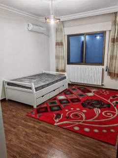 اربد التخصصي قرب بوابه الطب لجامعه اليرموك والاقتصاد 220متر سووووبر ديلوكس - 2