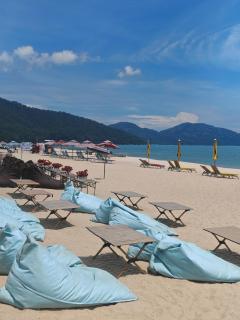 By The Sea Batu Ferringhi Beach Front, Seaview And Pool Front - 7
