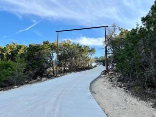 Nest - Texas Tiny House with a Big View - 1