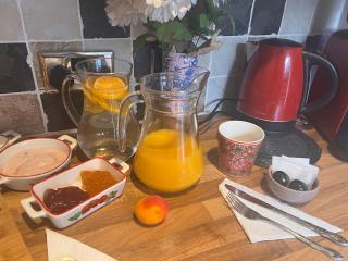 Lovely room in a quiet area, 10 min from town center - 5