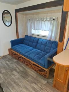 Cozy private camper - 3