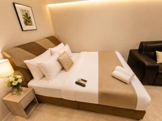 Near Pavilion Bukit Bintang Fairlane Residence Kuala Lumpur By Sunflower Suites - 1