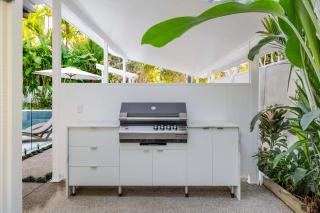 1/48 Garrick Street - Beach House Close to Town - 4