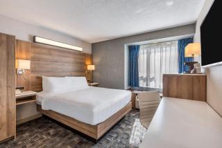 Microtel Inn & Suites by Wyndham - Timmins - 9