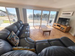 Ocean Shores Apartment 15 - Bring your own linen. - 3