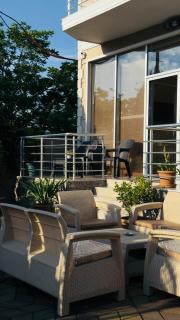 Golden Horizon House - 1