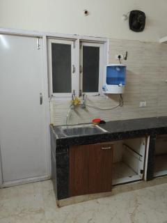 Visitors Lounge by MMG - 2&3BHK Furnished - Rd 12 Banjara Hills - 7