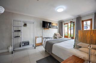 Adventure Pad's by The Farmhouse Hotel - 8
