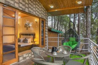 The Majestic Escape Villa I Jacuzzi l Pet friendly & Serviced Villa I Open Air Lawn I Bonfire Available I Kasauli By Exotic Stays - 0