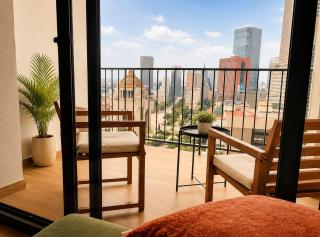 Luxury Apartment with Pool & Monument View - 4