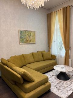 Grand Central Apartments with balcony - 1