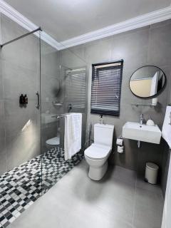 Nelspruit Modern Apartment #4 - Self Check-In - 2