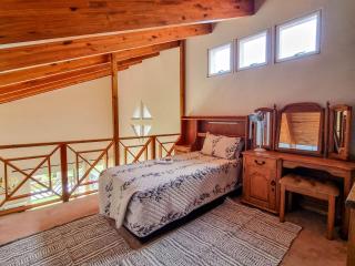Bon A Vie Self-catering and b&b Gonubie Full Solar Power, no load shedding! - 6