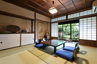 ann長良 Machiya Private Villa ann Nagara 築130年古民家で長良川と岐阜城を満喫 無料駐車場4台完備 無人チェックイン - 3