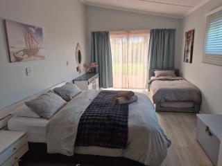 Silver’s Rest Beach House - 3