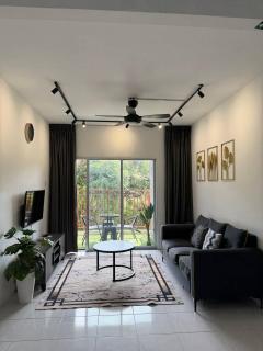 Naufa Muslim's Homestay at Emerald Avenue Brinchang - 1