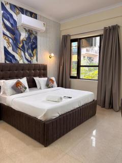 Divine India Service Apartment Near Medanta Hospital And Noida city Centre 51 Metro, Noida Sector 72 - 6