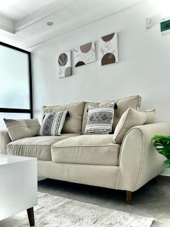 Casa Burgundy - 1