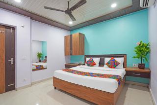 Fabhotel Shri Rawat Kunj - 150m From Banke Bihari temple - 5