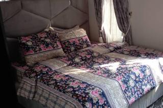 Apartment Sleeps 4 with Balcony and Parking - 3