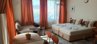 Nirvana Guest House - 1