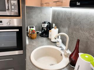 Apartment RELAX, City Centre, Free Wi-Fi, Self Check-In - 4