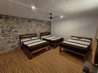 Rock Retreat - 8