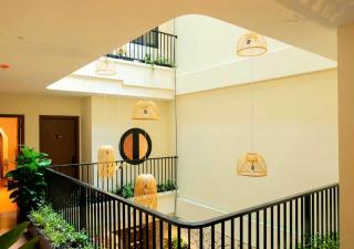 Amsphere Homestay & Restaurant - 1