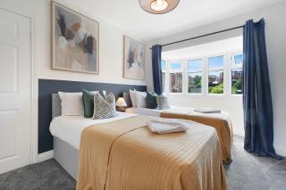 Stylish Norton 3BR Sleeps 5 by Stay With Us - 8