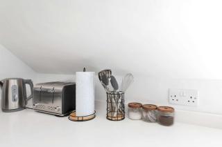 Addenbrookes Apartment - 5