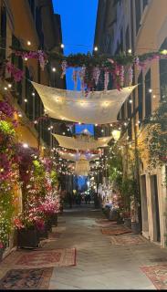 Palazzo Lari Sarzana - Historic Boutique Rooms - 8