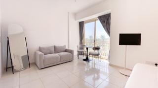 Affordable Luxury Studio in Prime Coastal Location - 8