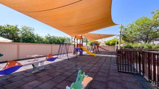 Affordable Luxury Studio in Prime Coastal Location - 1