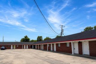 Southern Inn Lake Village Near Greenville MS 1 - 7