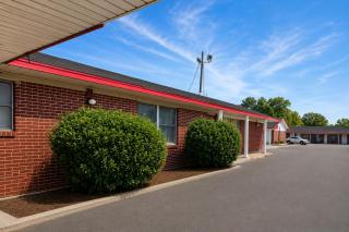 Southern Inn Lake Village Near Greenville MS 1 - 5