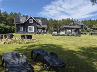 GREY PINE HOUSE - 8