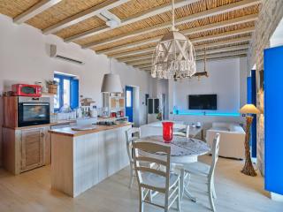 2 Bed Villa - Sleeps 6 - Pets - Pool - Parking - 9