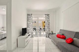 1-bedroom New beach apartment - 1