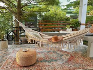 Srithanu Boho Home King Bed - 7