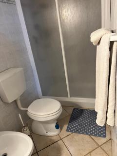 Basement apartment in holiday home - 1