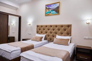 Grand Art Premium Hotel - 2