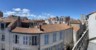 Beautiful studio with balcony near the Old Port - 2