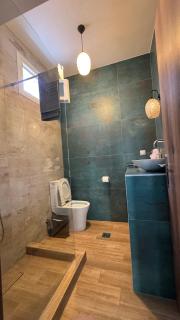 J&B Suites - 2
